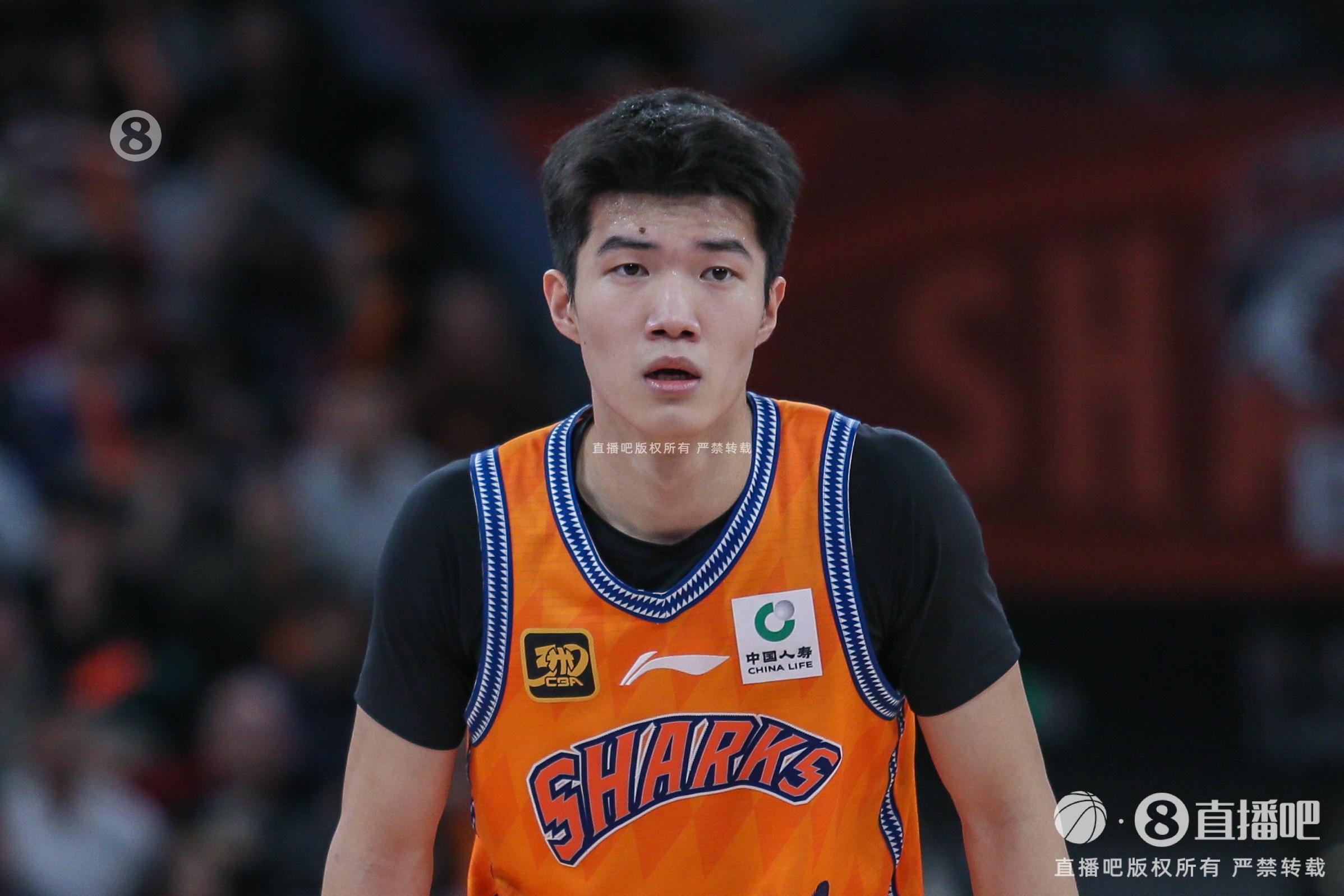 率先發(fā)力！偰李永煒首節(jié)5中4拿到11分 三分4中3